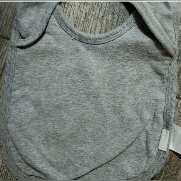 3pk Burt's Bee's BABY Organic Bibs w/ Onesie style neck. NO SNAPS/TIES - Picture 3 of 6